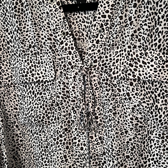 A.N.A. Size large Tunic black/white animal print  top. Long sleeve. Euc - Picture 4 of 6